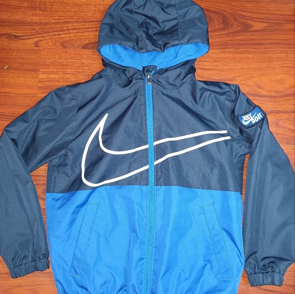 Lot of 3 Nike Youth hoodies 5/6 - Picture 5 of 16